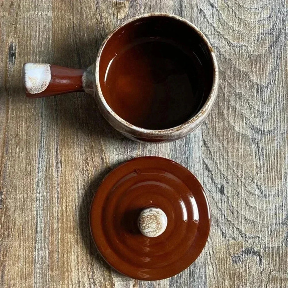 French Onion Soup Bowl  w Lid - Picture 2 of 3